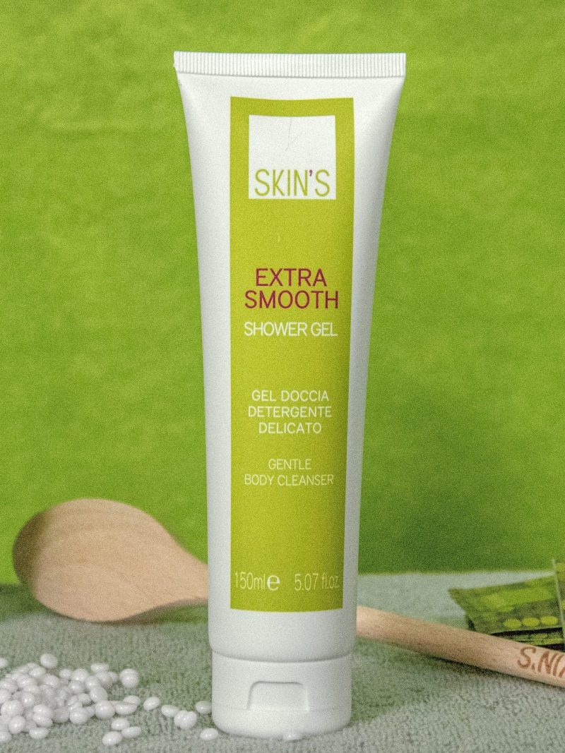 Švelnus valomasis dušo gelis. Speciali ekologiška formulė su aplinkai draugiškais paviršiaus aktyviaisiais ingredientais. Tinkamas visiems odos tipams, citrusinių vaisių aromato, skirtas energingam geros savijautos momentui.